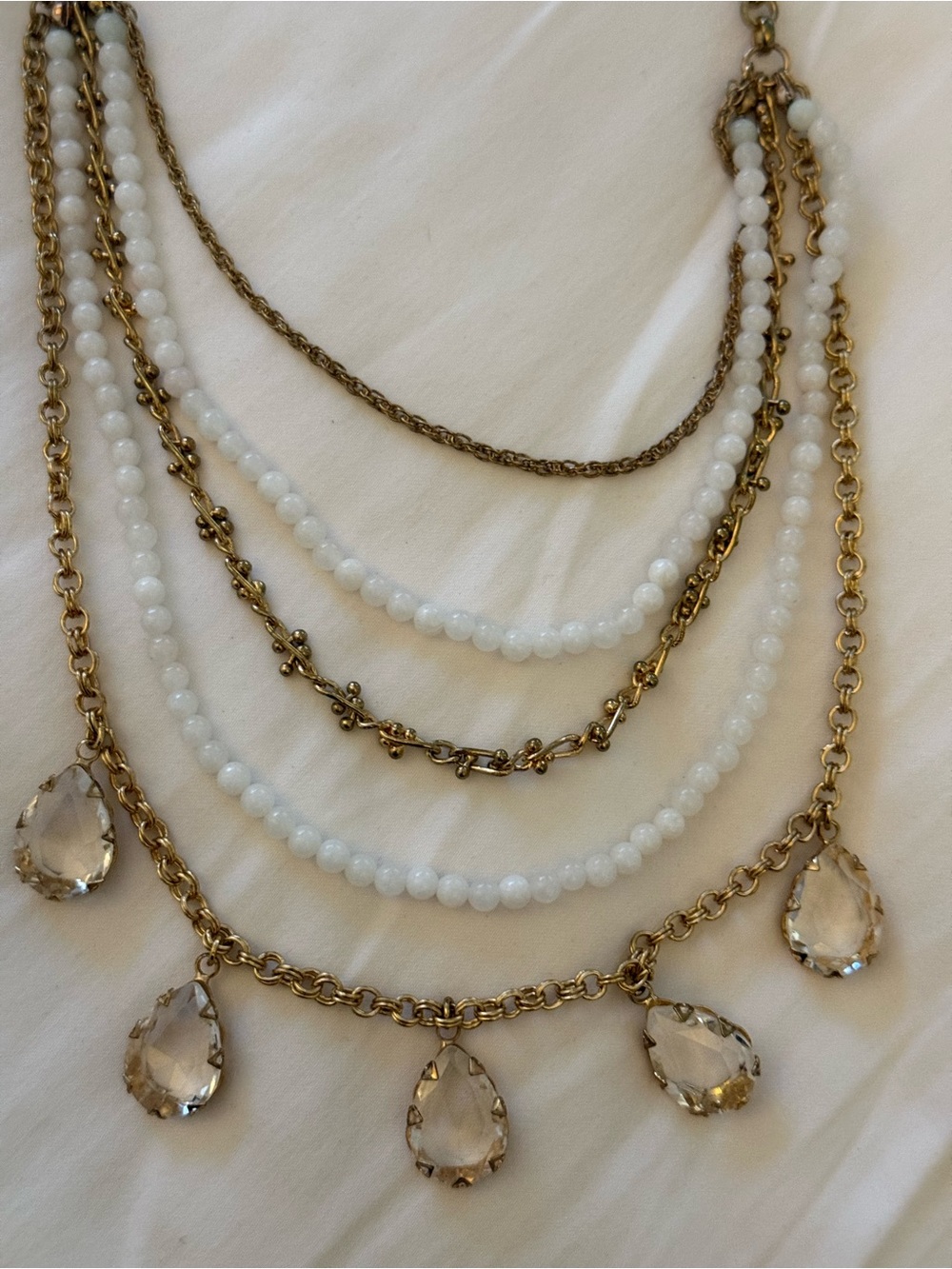 🐩Gold & White🐩 Layered Teardrop Crystal Necklace - Women Jewelry - Picture 3 of 4